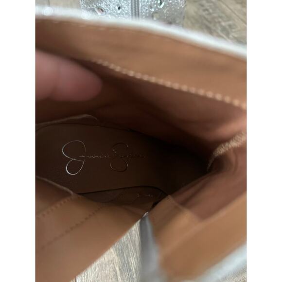 Jessica Simpson Silver Dollyi Crystal Embellished Platform Ankle Bootie Size 7.5 - Picture 6 of 7